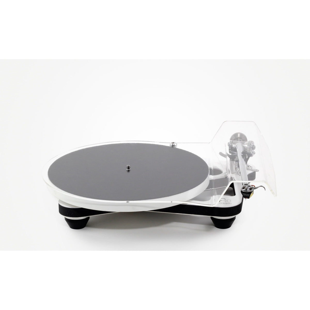 Rega - Planar 10 Turntable