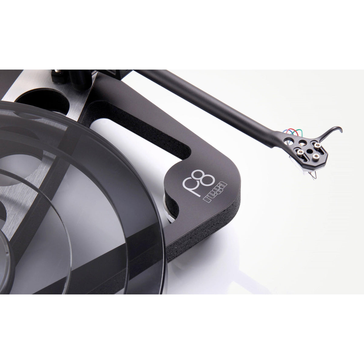 Rega - Planar 8 Turntable